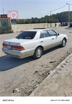 تۆیۆتا کراون